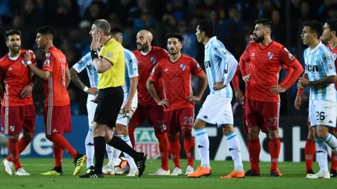 MÁS HABLADO QUE JUGADO. River y Racing prometieron más de lo que hicieron en la ida (Foto: Getty).