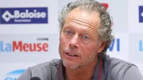 Michel Preud'homme en conferencia de prensa.