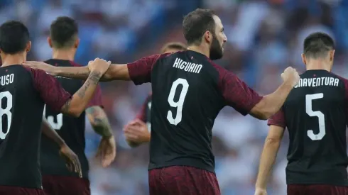 Gol de Gonzalo Higuain, jugador de Milan.