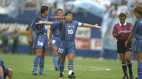 MARADÓ. Diego y un saludo en un día muy especial.