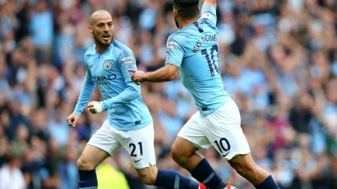 David Silva agregó un capítulo al manual del tiro libre