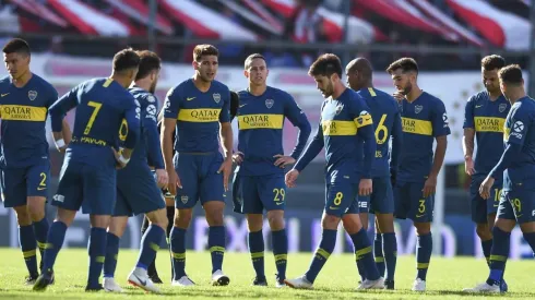 Foto de los jugadores de Boca después de perder ante Estudiantes.