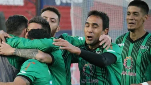 San Martín de San Juan celebra uno de los tantos.