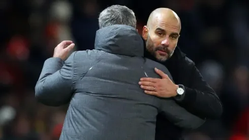 José Mourinho y un abrazo con Pep Guardiola.
