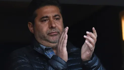 El hombre que está listo para destronar a Angelici en Boca