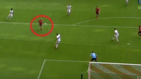 De volea y al ángulo, Robben dejó con la boca abierta a todo el Bayern Arena con su golazo