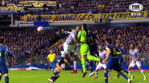 Foto del portero de Boca y el choque.