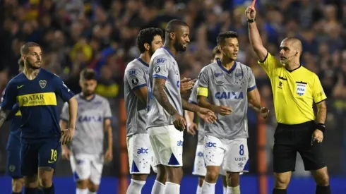 Santos se sintió identificado con Cruzeiro y se la pudrió a Conmebol en Twitter