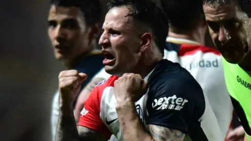 ¡Tremendo! Mussis grita su gol más emotivo.