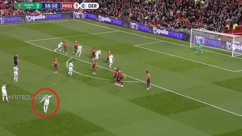 Harry Wilson le pegó desde muy lejos.