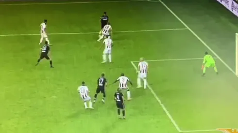 Foto del gol del Tucu Correa