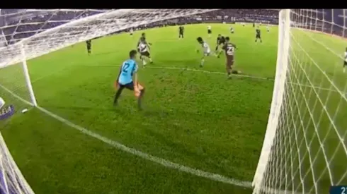 Scocco hace goles de todos los colores y empata en La Fortaleza para River