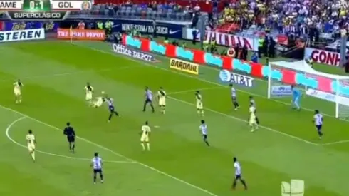 Gran chilena de Paul Aguilar.