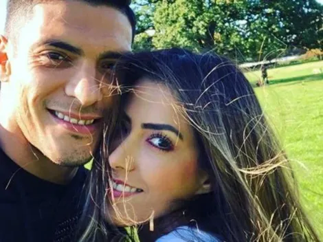 La novia de Raúl Jiménez posó en la bañera y enloqueció a Instagram