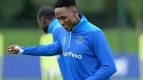 Yerry Mina se fue del Barcelona y su presente es aún peor en Everton