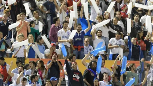 Foto de la hinchada de Nacional ante Peñarol.