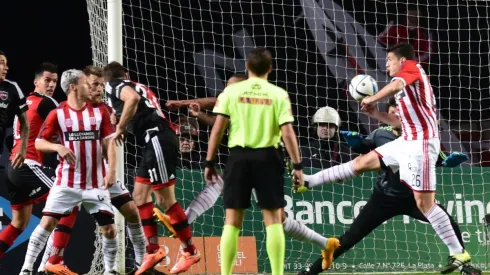 Estudiantes de la Plata vs Newell's por la Superliga.