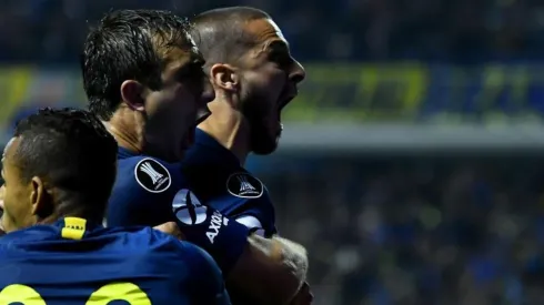 Foto del gol de Dario Benedetto.