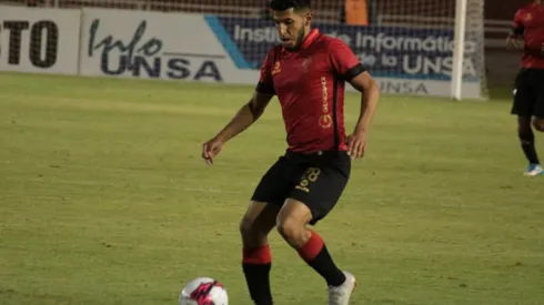 El volante ya descartó defender los colores de la "U".