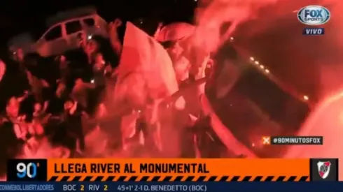 Locura en el regreso del micro de River.