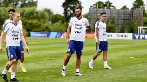 Nuevo dolor de cabeza para Scaloni: otro jugador de Argentina fue desafectado por lesión