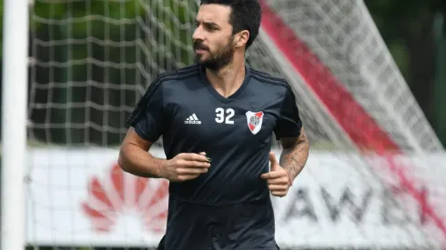 En River dudan cada vez más de la presencia de Scocco en la final