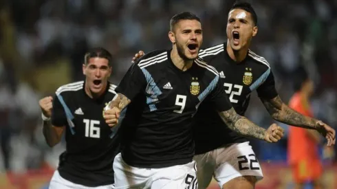 Icardi celebra su primer tanto en la Selección Argentina.
