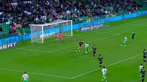 Golazo de Lo Celso con el quiebre de cintura.