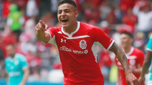 Vega es el tercer refuerzo de Chivas.