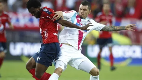 DIM vs Junior (Foto: Internet)