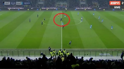 Casi hace el gol de su vida: Icardi sacó del medio ¡y le pegó al travesaño!