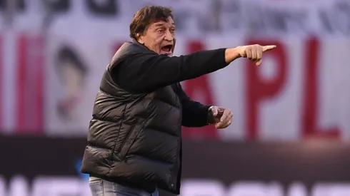 Falcioni no dirigirá en Perú