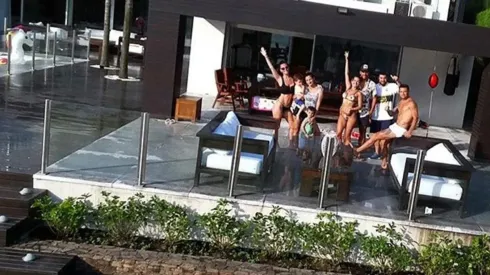 La camiseta de Vélez que nadie vio en la última foto de Mauro Zárate