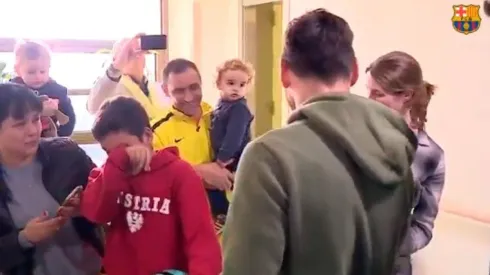 Messi hizo emocionar a un montón de pequeños.