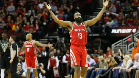 Récord: James Harden acumula 12 partidos con 40 o más puntos esta campaña