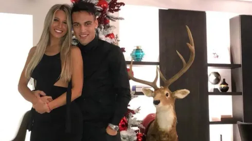 Foto de Lautaro Martínez y su novia.
