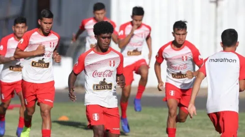 Un debut complicado: La bicolor enfrenta a Uruguay