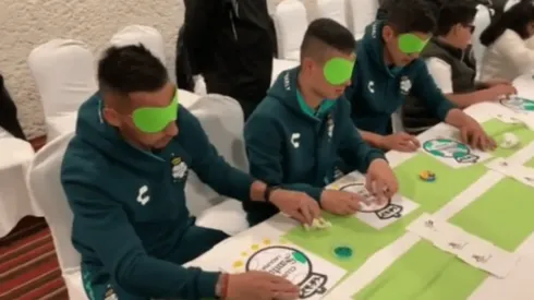 Santos Laguna realizó acciones sociales ayer por la noche.