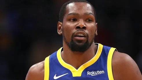 Kevin Durant insulta y amenaza a un fanático de los Warriors