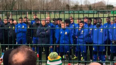 La charla del capitán del Nantes.