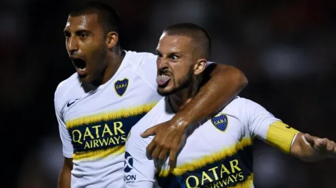 Gol de Benedetto y festejo con Wanchope.