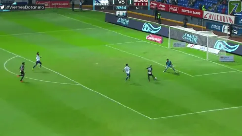 Gran definición de Brian para el segundo del Necaxa.