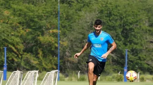 Lisandro López entrenando en Boca.