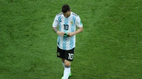LA ÚLTIMA VEZ. Messi cabizbajo tras la eliminación en el Mundial (Foto: Getty).