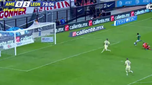 Así marcó Mena el tercer gol del León.