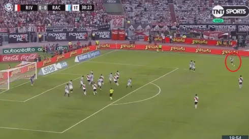 Está completamente demente: Quintero frotó la lámpara y clavó un golazo infernal