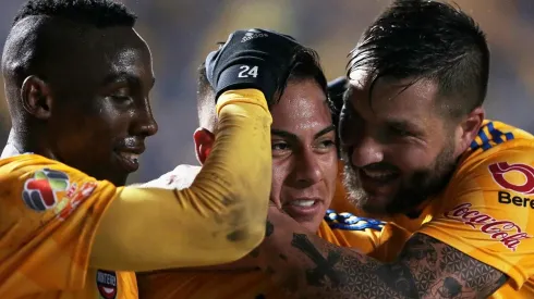 Gignac se tomó una foto con Vargas que ilusionará a Tigres.