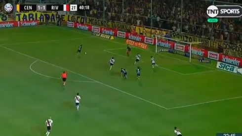 Camacho tuvo en sus pies el 2 a 1.