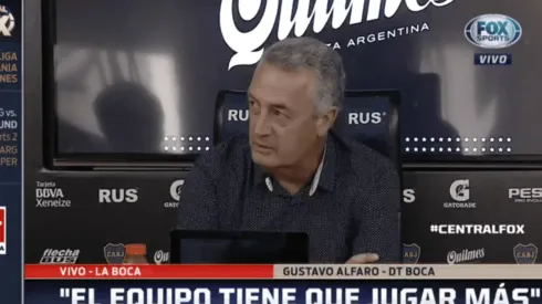 Foto de Gustavo Alfaro en la conferencia.