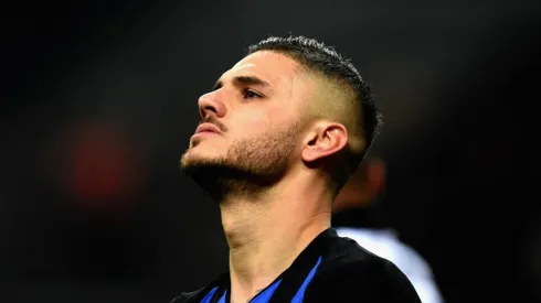SIN RESPUESTAS. Mauro Icardi perdió la capitanía y la titularidad en una semana (Foto: Getty).